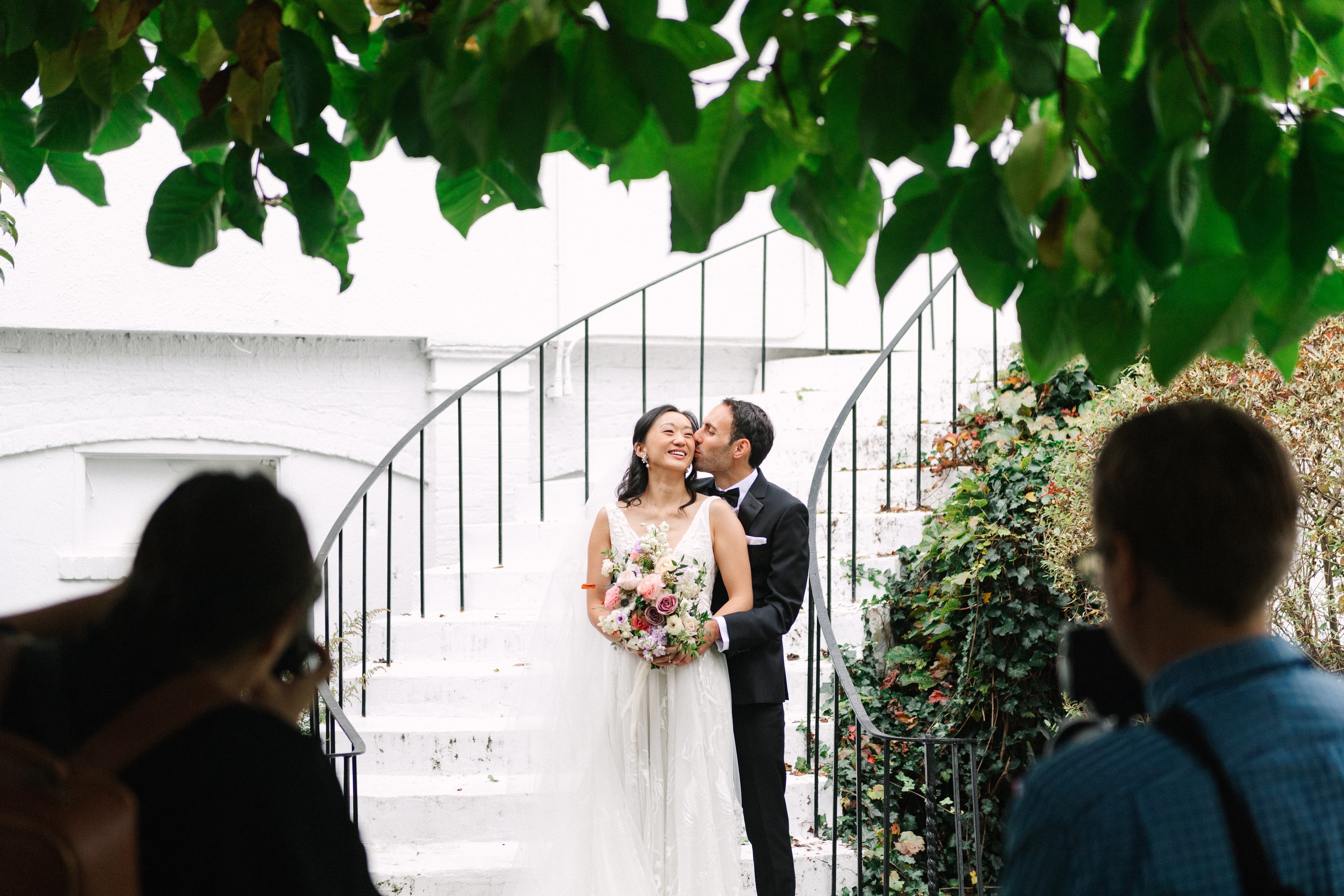 Wedding couple photographed by Alicia King Photography